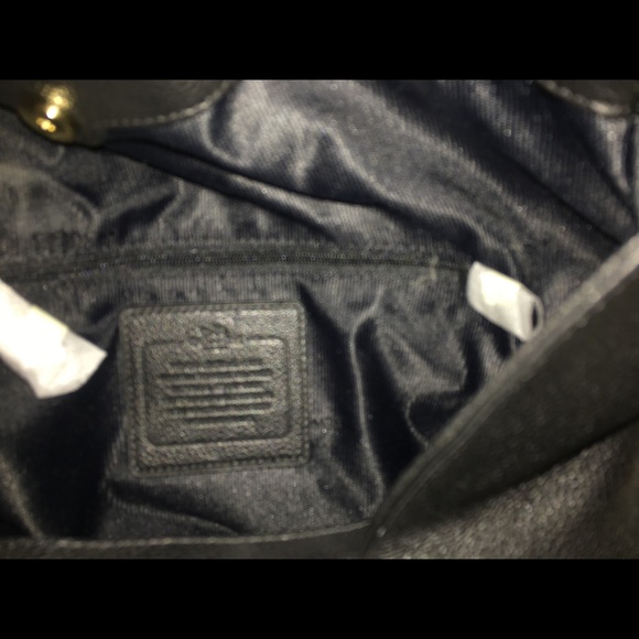 BNWT! Coach LE Edie Embossed Leather Bag - Picture 5 of 8